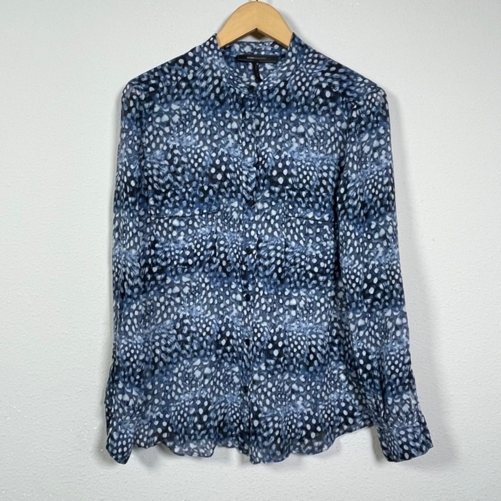BCBGMAXAZRIA Silk Blouse Women L Blue Abstract Animal Print Long Sleeve Anderson